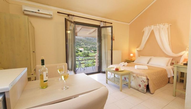 Standard room - Mina's Apartments