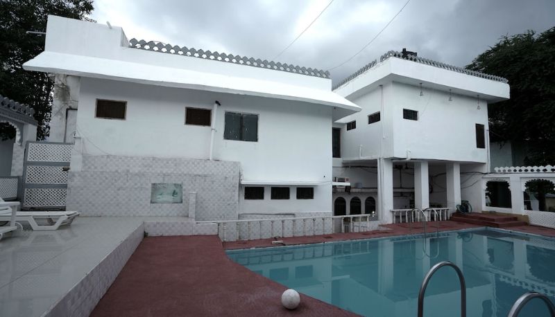 Piscina - Devendra Garh