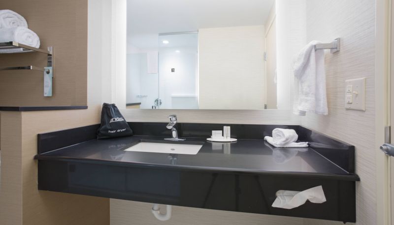 Zimmer - Fairfield Inn and Suites by Marriott Burlington