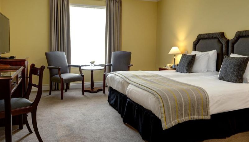 Camera - Best Western Plus Dunfermline Crossford Keavil House Hotel
