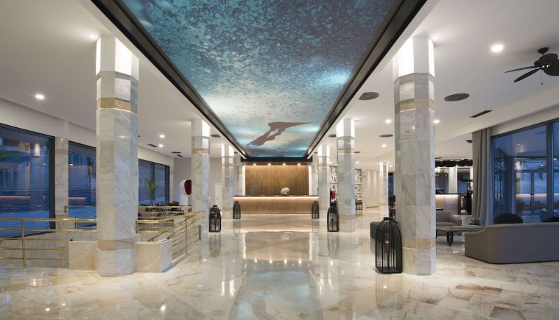 Reception - Hotel Baía Azul