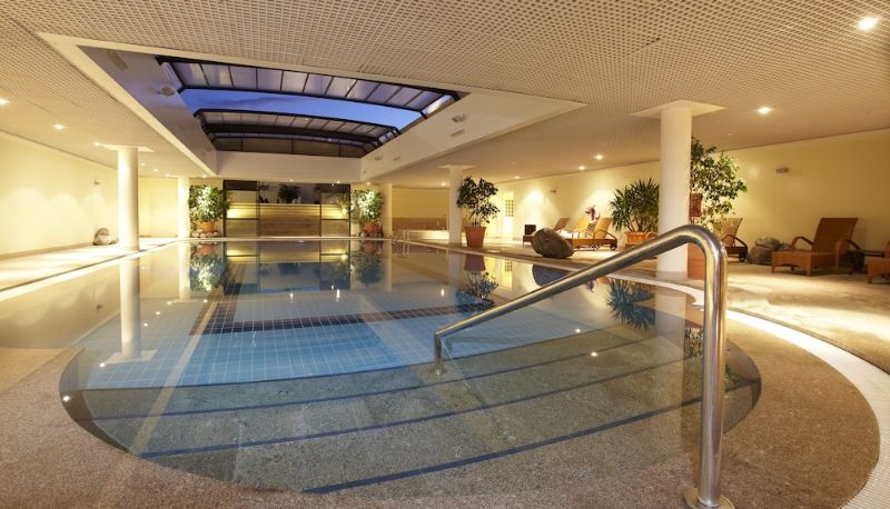 Piscina - by PortoBay Suite Hotel Eden Mar