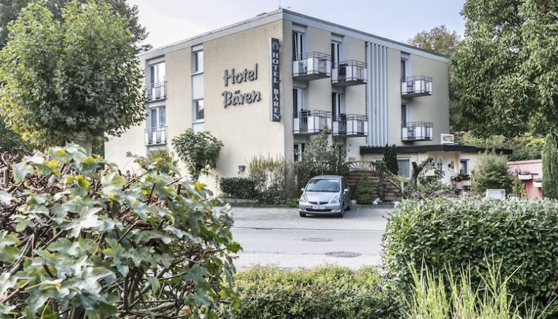 インフォメーションセンター - Hotel Bären Garni
