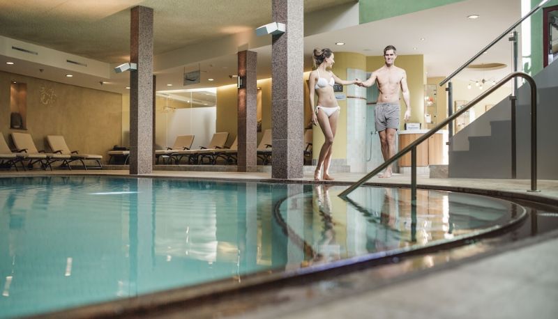 Piscina - - und Wellnesshotel DAS VIER Sport