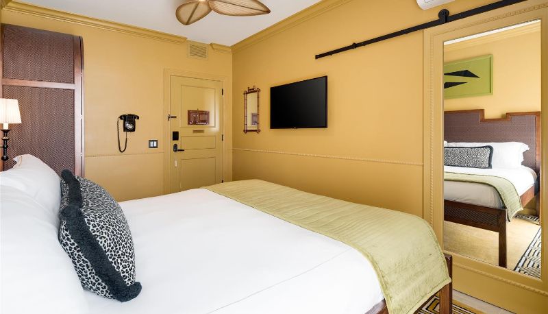 Zimmer - Esme Miami Beach