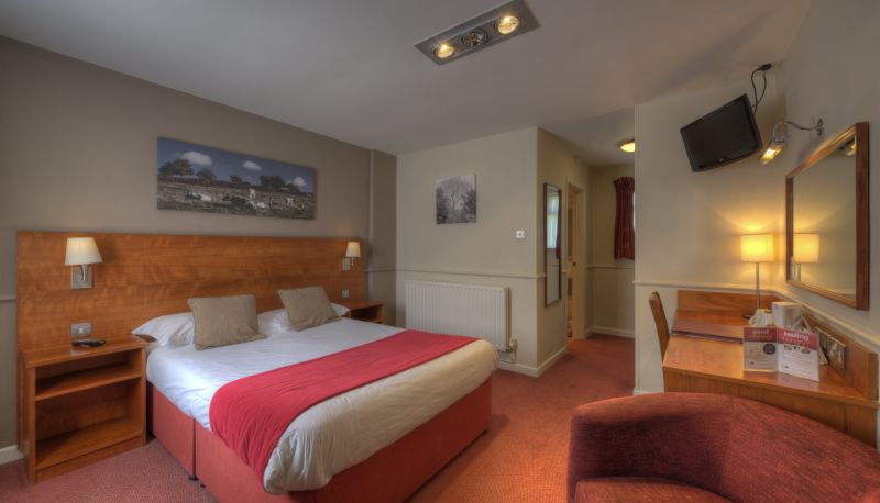 Camera - Charnwood Arms Hotel