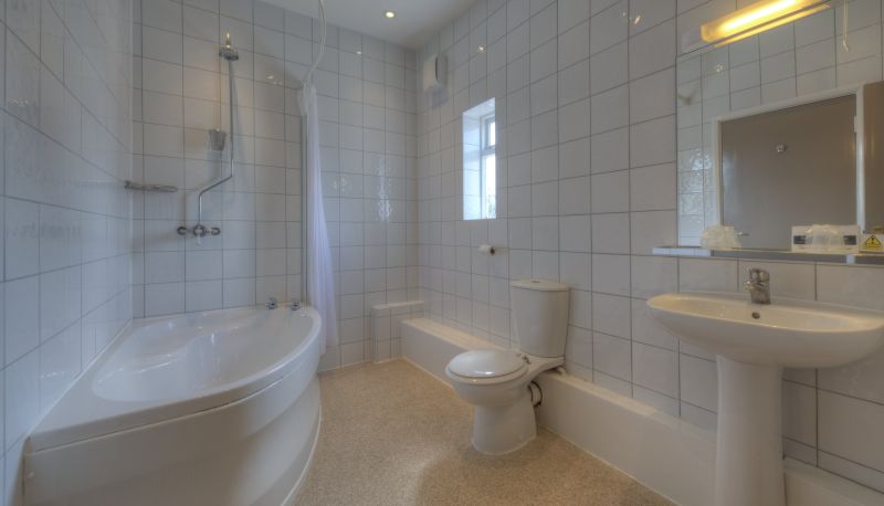 Camera - Charnwood Arms Hotel