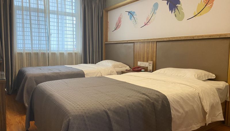 Camera - Xinhua · Youpin Hotel (Zhijiang People's Hospital Branch)