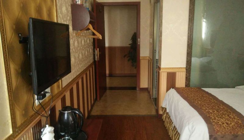 Room - Xinwei Business Hotel