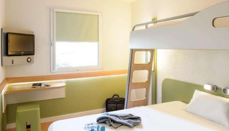 Zimmer - ibis budget Givet