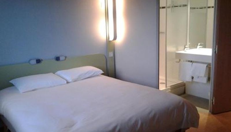 Zimmer - ibis budget Givet