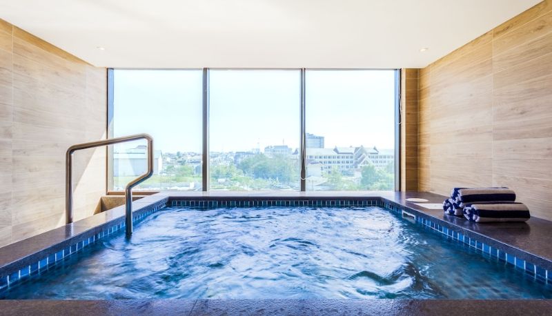Pool - Crowne Plaza VIENTIANE by IHG