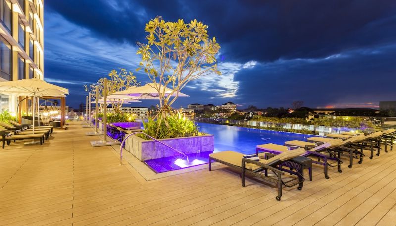 Pool - Crowne Plaza VIENTIANE by IHG