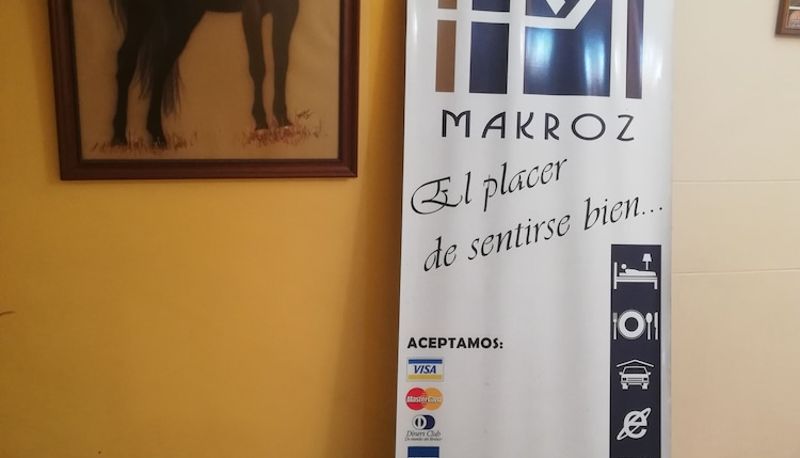 Info - Hotel Makroz