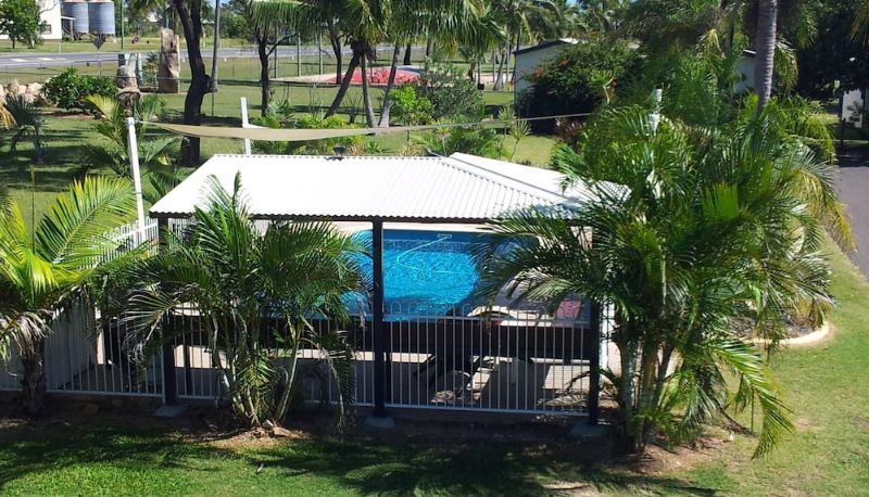 Piscina - Birch Motel Bowen