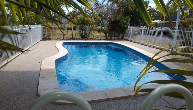 Piscina - Birch Motel Bowen