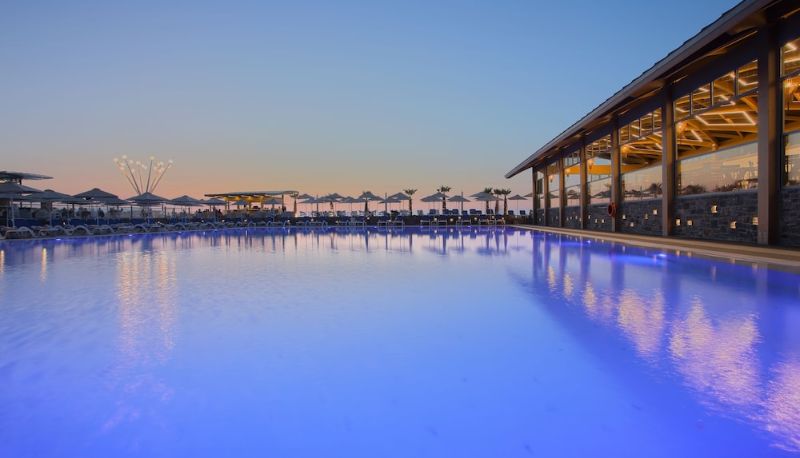 Pool - Arina Beach Resort