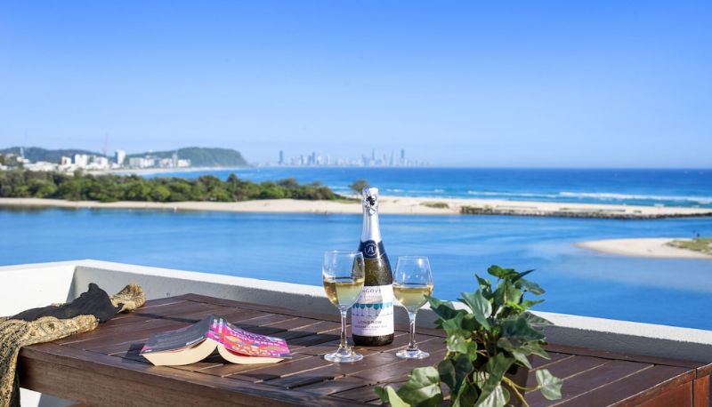 Info - Little Cove Currumbin