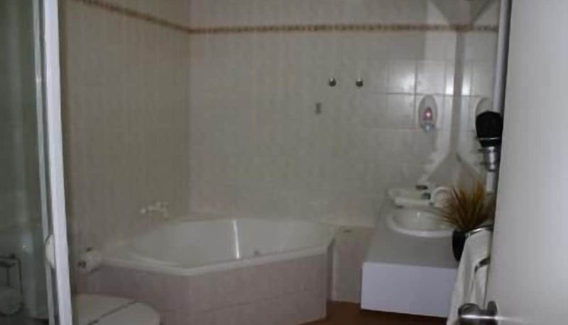 Badkamer - Lakeview Motor Inn