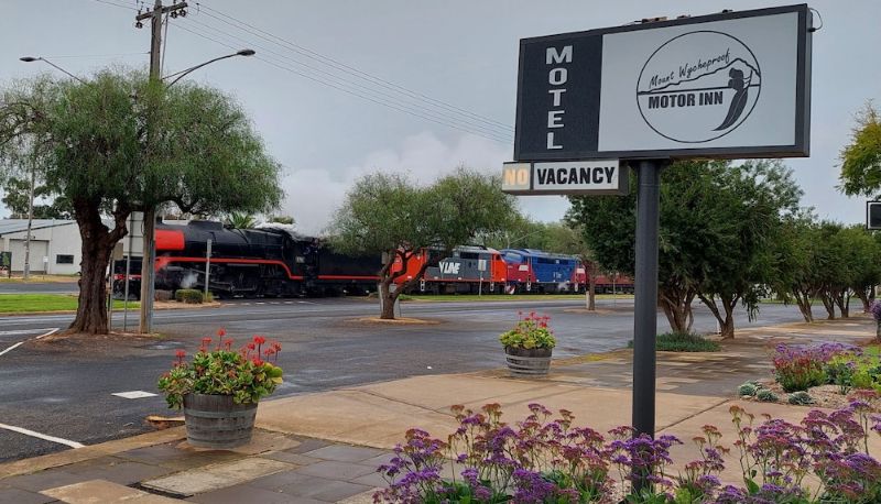 Area esterna dell'hotel - Mount Wycheproof Motor Inn