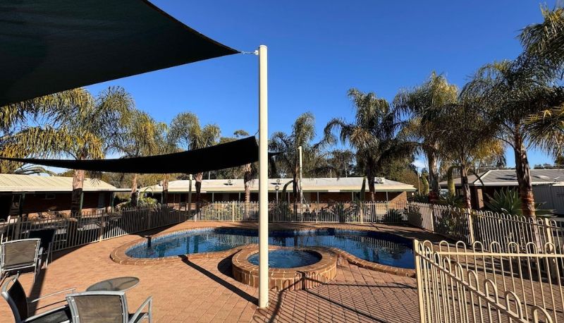 Pool - Tooleybuc Motel