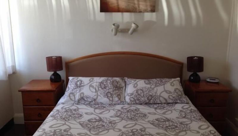 Info - Aquarius Motel Belmont