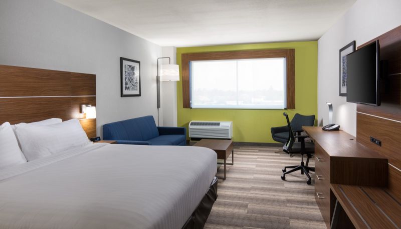 Room - Holiday Inn Express VISALIA - SEQUOIA GATEWAY AREA by IHG