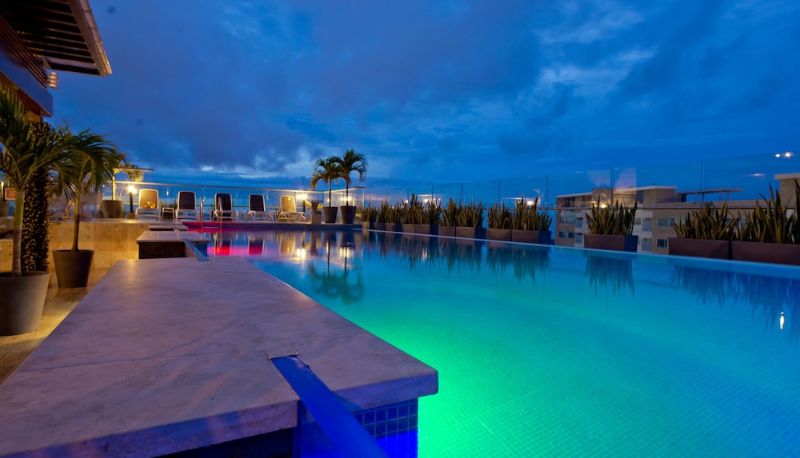 Havuz - Crowne Plaza BARRANQUILLA by IHG