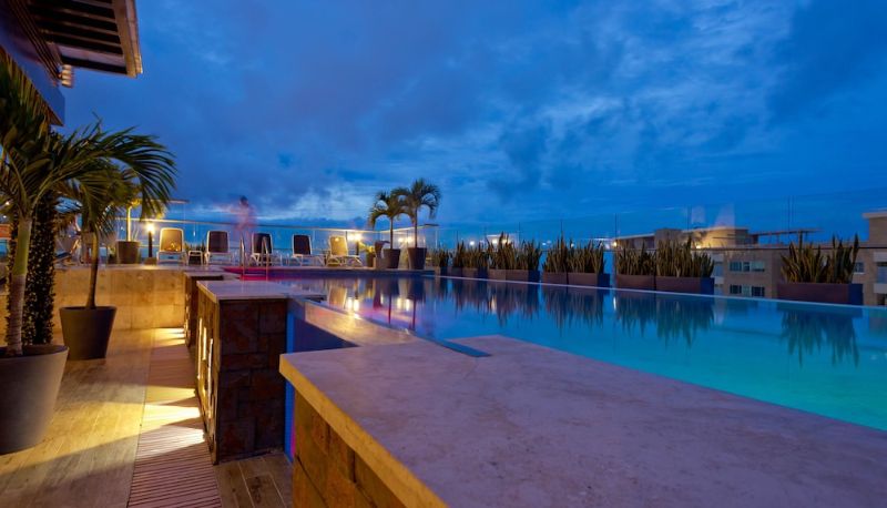 Havuz - Crowne Plaza BARRANQUILLA by IHG