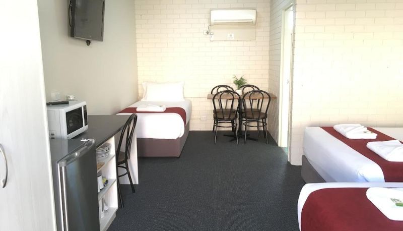 Family room - THE ATLAS MOTEL DUBBO