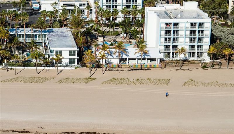 Außenansicht - Plunge Beach Resort