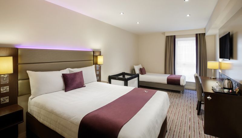 Informacje - Premier Inn Llantrisant