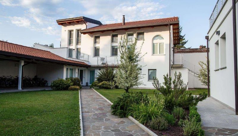 Exterior view - Palamostre Residence