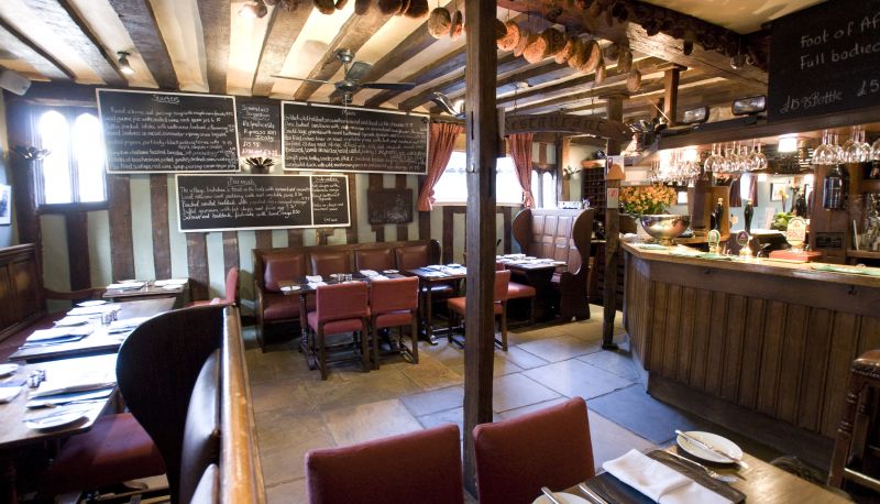 Bar - The Bell Inn Hotel