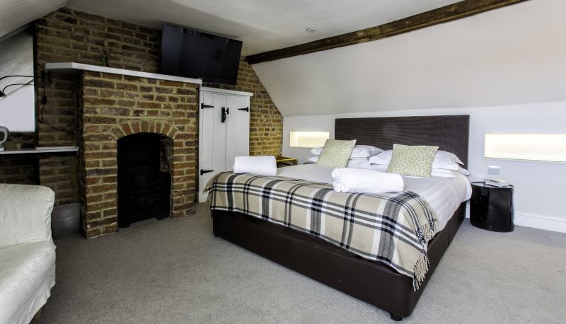 Room - The Bell Inn Hotel