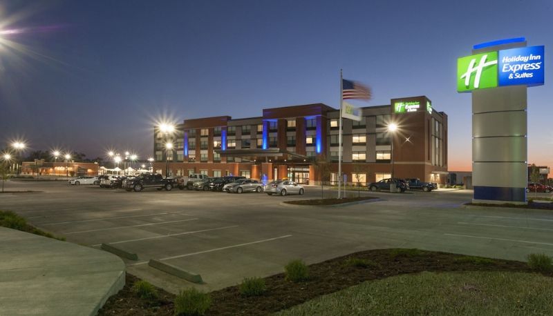 Info - Holiday Inn Express & Suites DODGE CITY by IHG