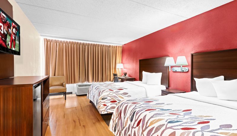 Room - Red Roof Inn Cortland