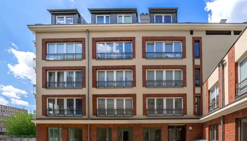 Info - Friendhouse Apartments - Train Station Area