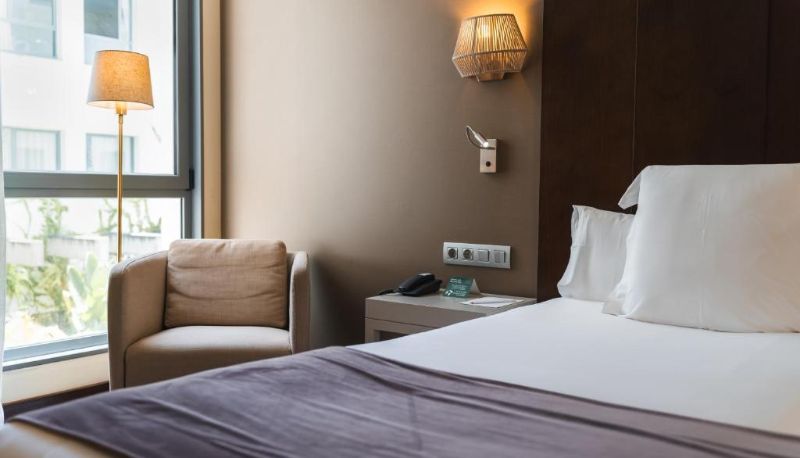 Info - LA LAGUNA GRAN HOTEL
