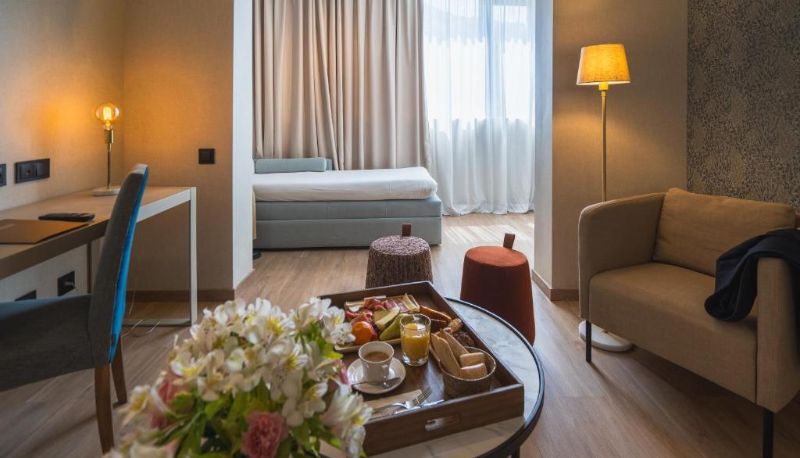 Info - LA LAGUNA GRAN HOTEL