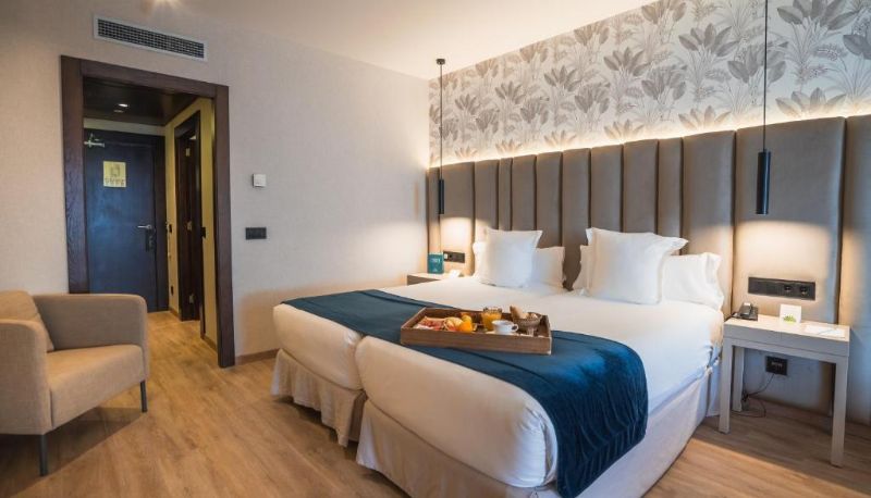 Info - LA LAGUNA GRAN HOTEL