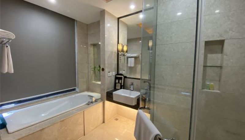 Camera - Xinhua Jintang Hotel