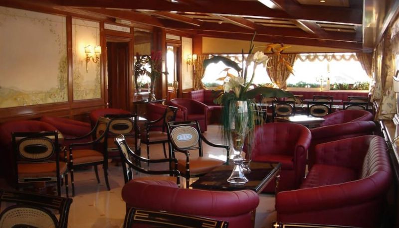 Info - Champagne Palace Hotel