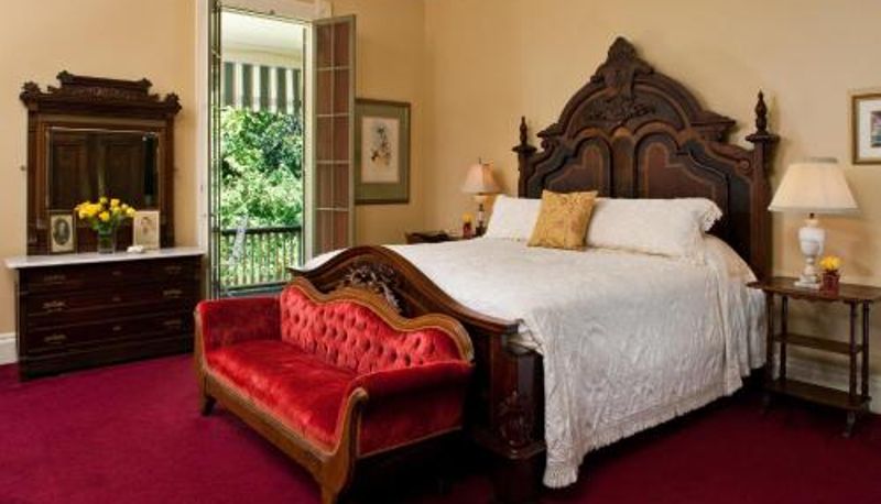 Info - Devereaux Shields House