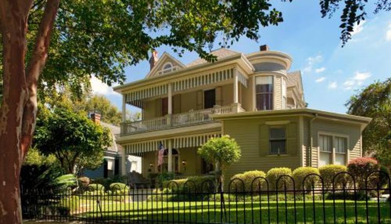 Info - Devereaux Shields House