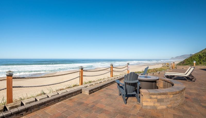 Bilgi - Sailor Jack's Oceanfront Inn
