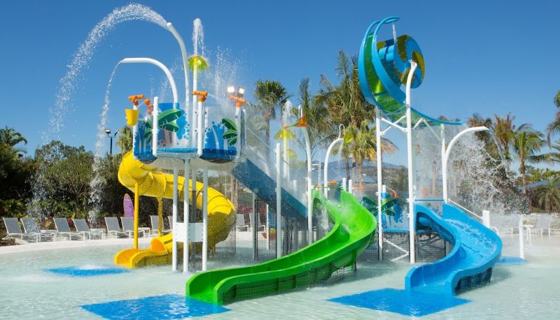 Pool - The Grove Resort & Water Park Orlando