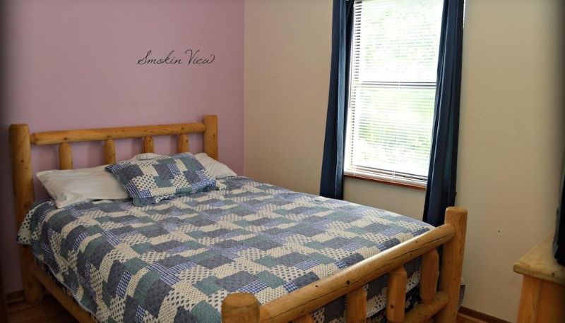 Standard room - Cove Creek Cottage