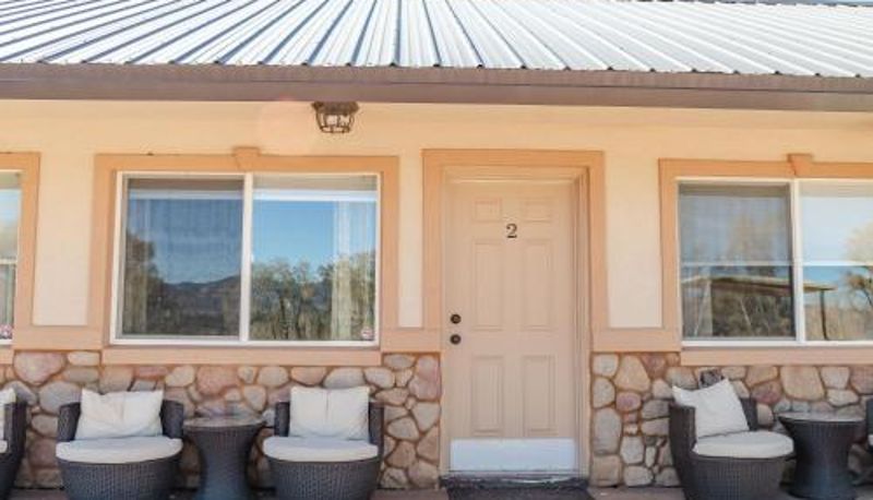 Oda - Mountain Ridge Cabins & Lodging Between Bryce and Zion National Park