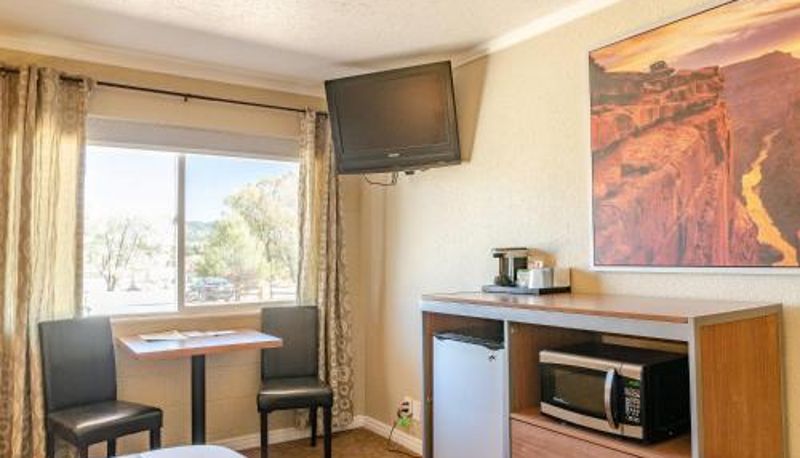 Bilgi - Mountain Ridge Cabins & Lodging Between Bryce and Zion National Park